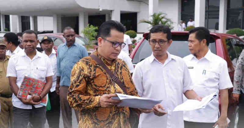 Maruli%2BTua%2BUngkap%2BApresiasi%2BKPK%2BAtas%2BPenertiban%2BAset%2BTim%2BPemprov%2BPapua..................lelemuku.com.jpg