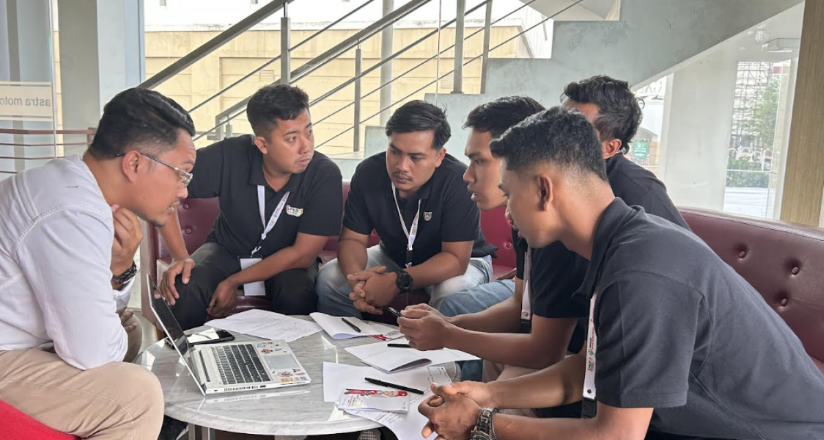 dorong-ekonomi-dan-lapangan-kerja-baru-yayasan-ahm-latih-puluhan-umkm-bengkel-sepeda-motor-040357.png