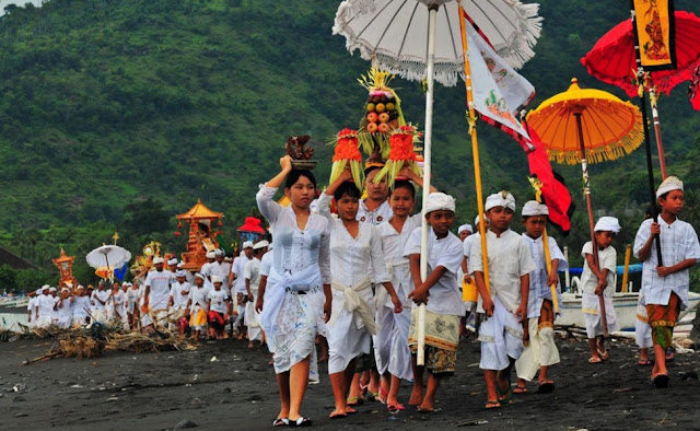 hari%2Braya%2Bnyepi.jpg