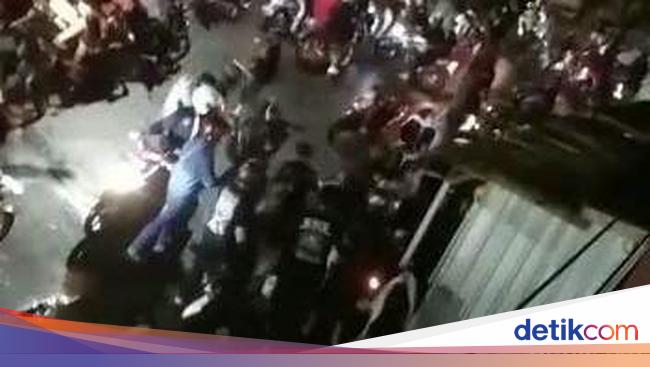 tawuran-rombongan-dan-pesilat-di-malang_169.jpeg