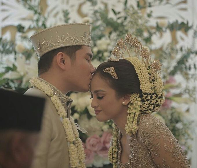 elssy-design-wedding_acha-septriasa-vicky-kharisma-love-celebration_1.jpg