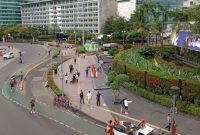 Attachment for Cerita warga Jakarta isi tahun baru: lari pagi hingga berburu foto tanggal 1 Januari