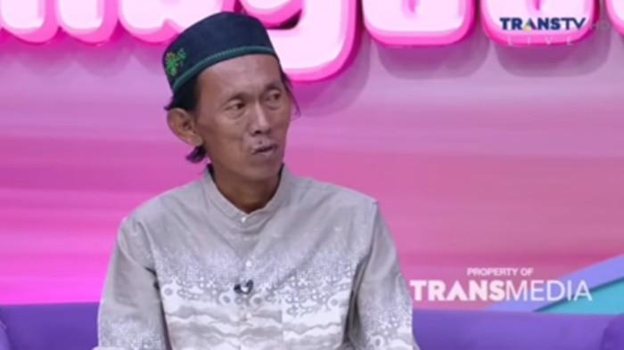 Attachment for Dedi Mulyadi Geleng Kepala, Dana Usaha Dipakai Nikahkan Anak Pedagang Es