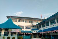 Pilih mana - SD Negeri atau SD Swasta