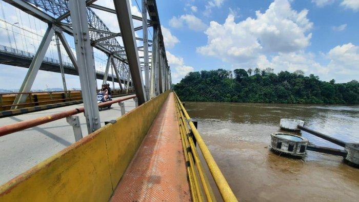 Attachment for Populer Kaltim: Pembatasan Jam Melintas di Jembatan Mahakam dan Guru di Balikpapan Jadi Tersangka